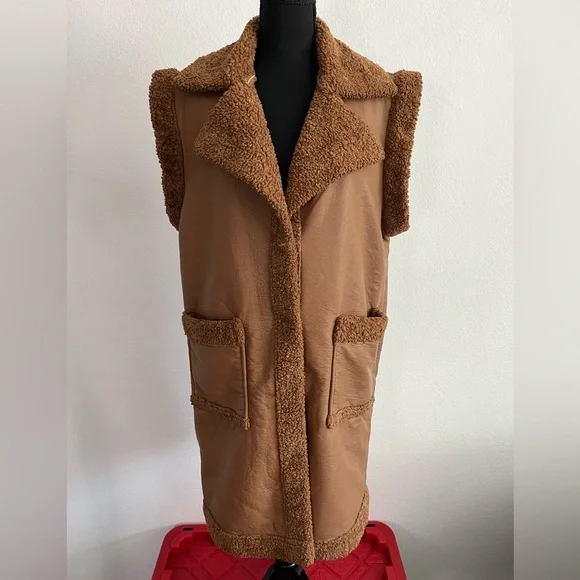 Blank NYC Touch and Go Long Vest - Picture 5 of 10